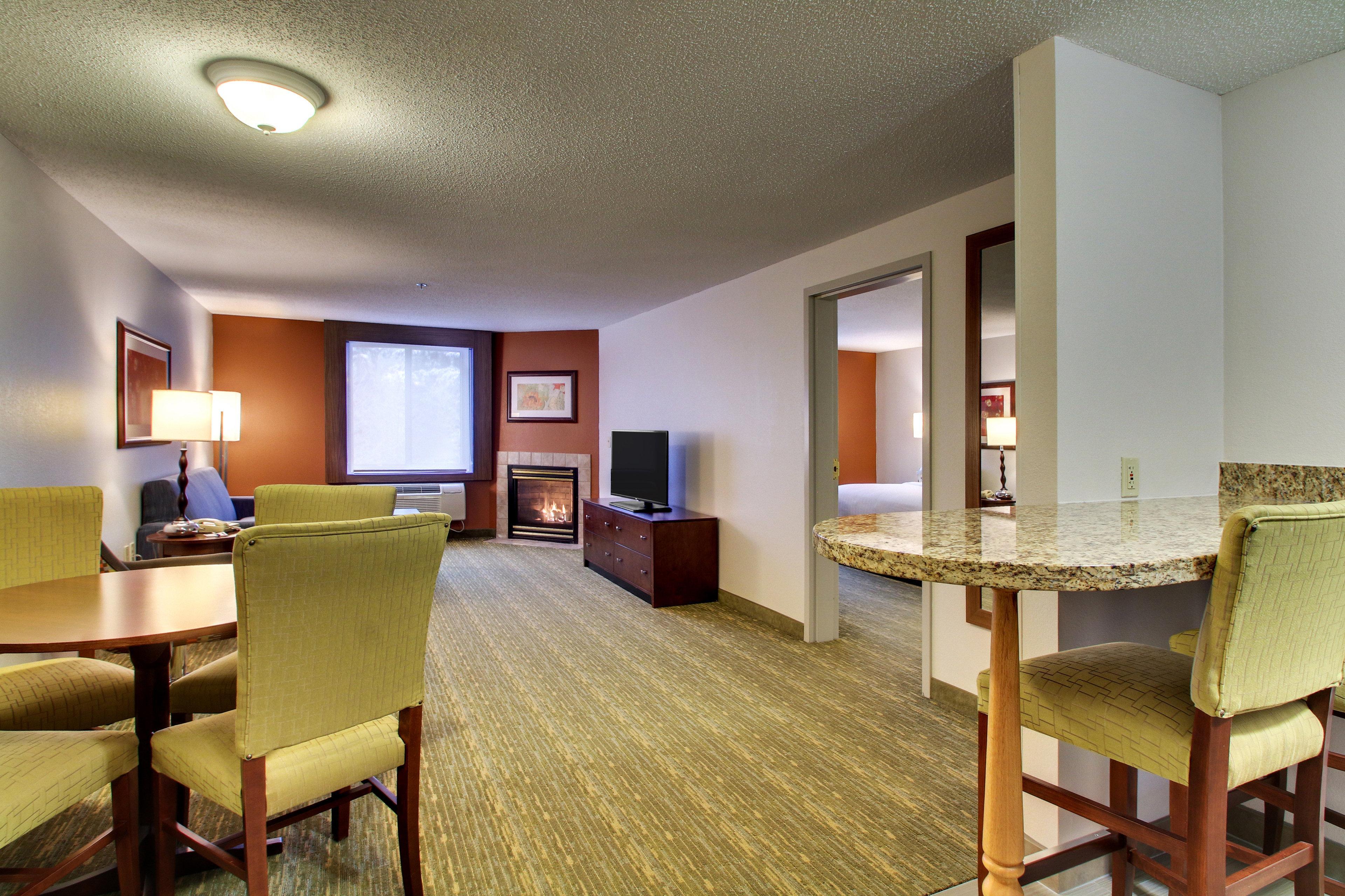 Holiday Inn Express & Suites - Lincoln East - White Mountains By Ihg Eksteriør bilde