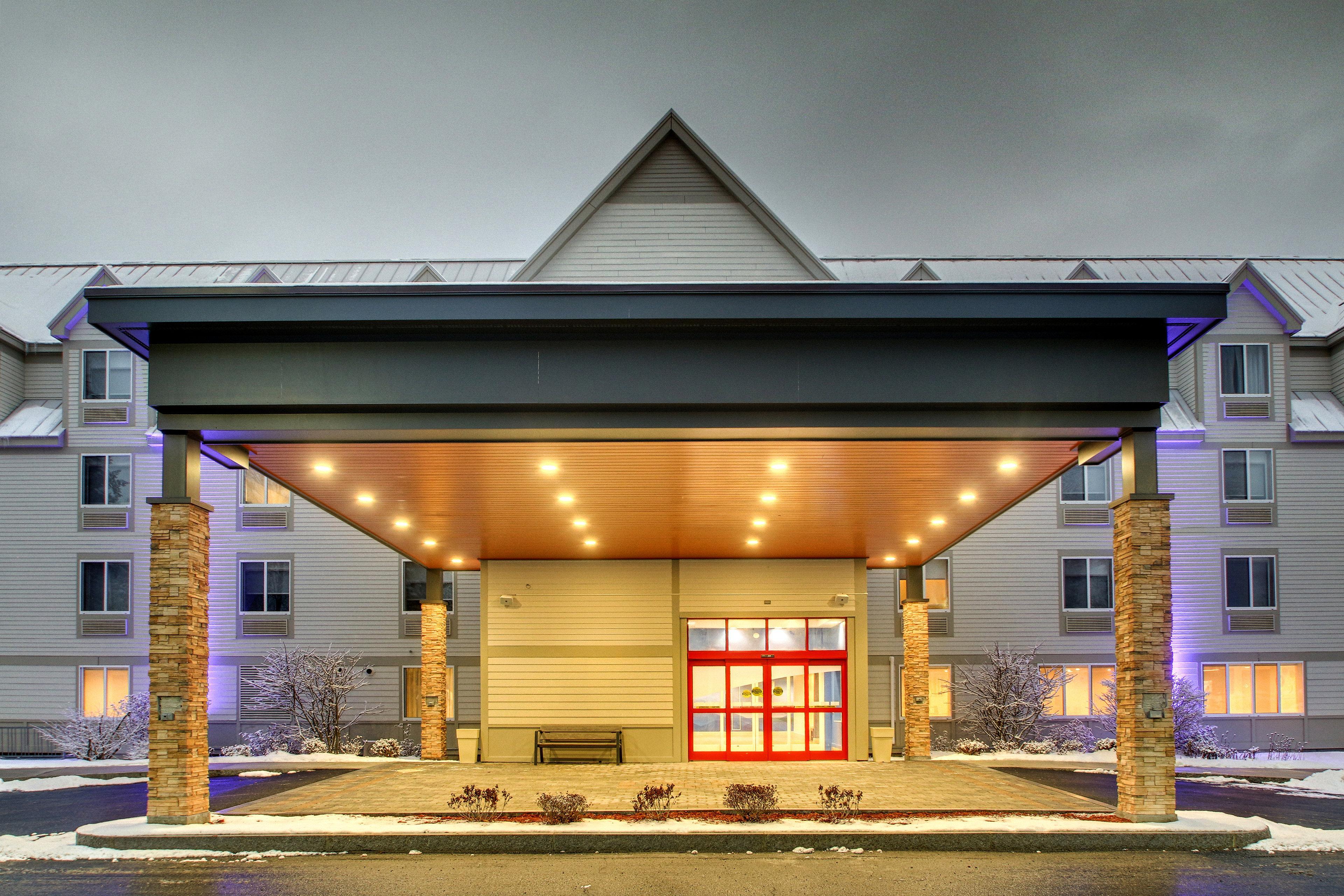 Holiday Inn Express & Suites - Lincoln East - White Mountains By Ihg Eksteriør bilde