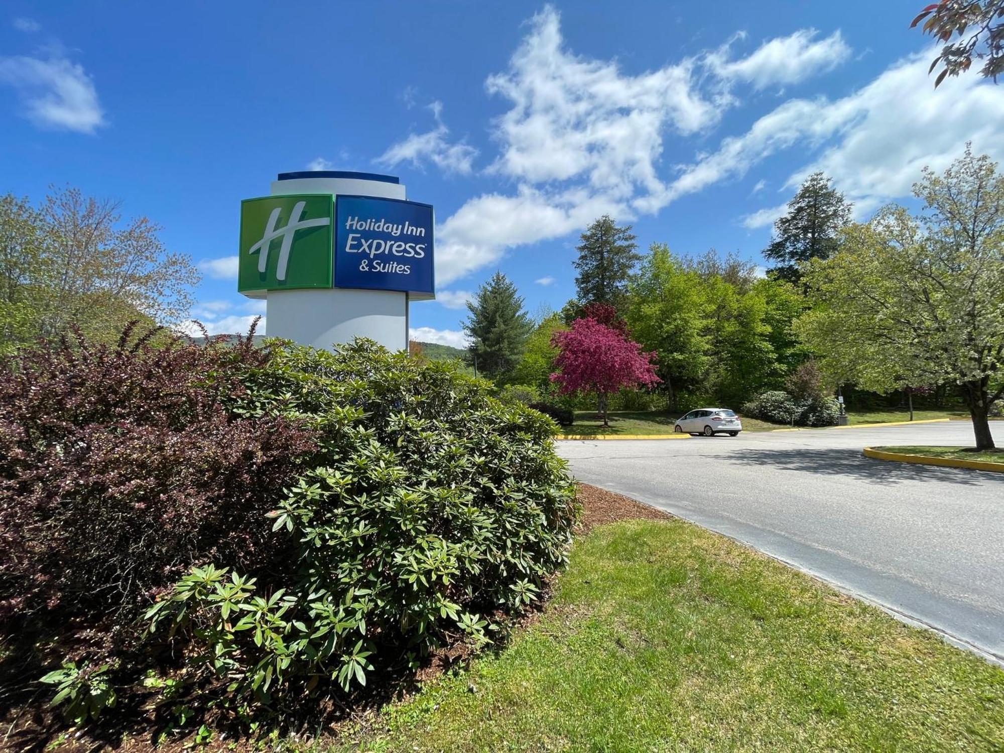 Holiday Inn Express & Suites - Lincoln East - White Mountains By Ihg Eksteriør bilde
